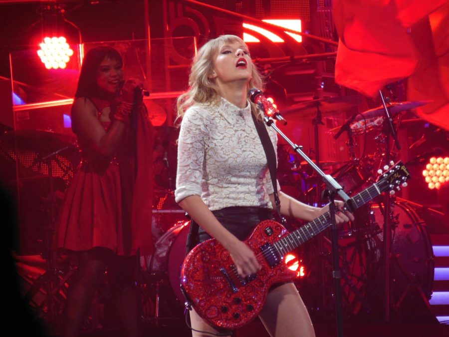 Taylor Swift performs in concert in 2013.